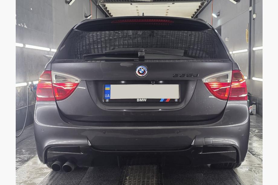 BMW 3 Series E90/E91 2005-2011 Emblema Anniversario 74mm (posteriore) Image