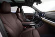 Panoramica del crossover elettrico compatto BMW iX1 foto 6