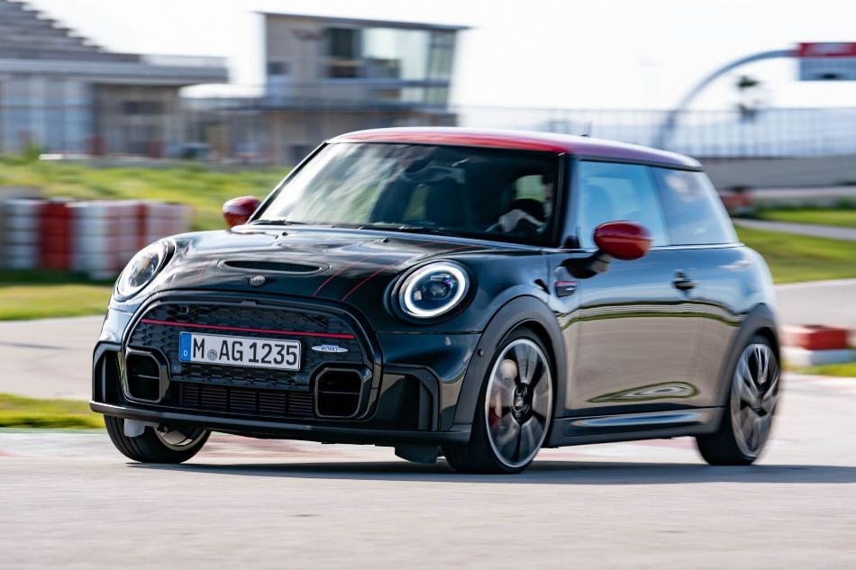 Recensione della berlina «caricata» MINI John Cooper Works 3D di terza generazione