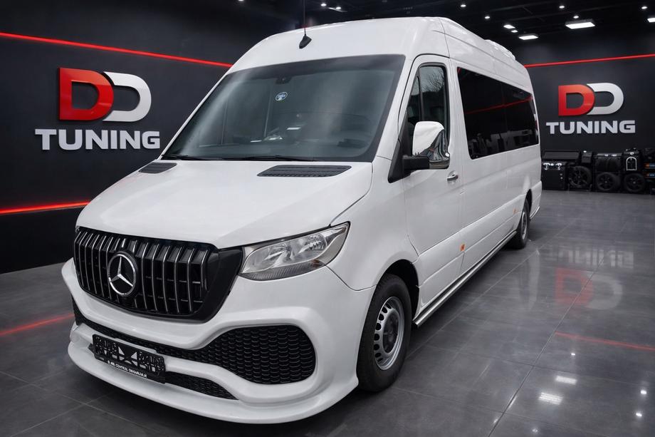 Mercedes Sprinter W907/W910 2018- Paraurti anteriore con griglia ABS (primer per verniciatura) Image