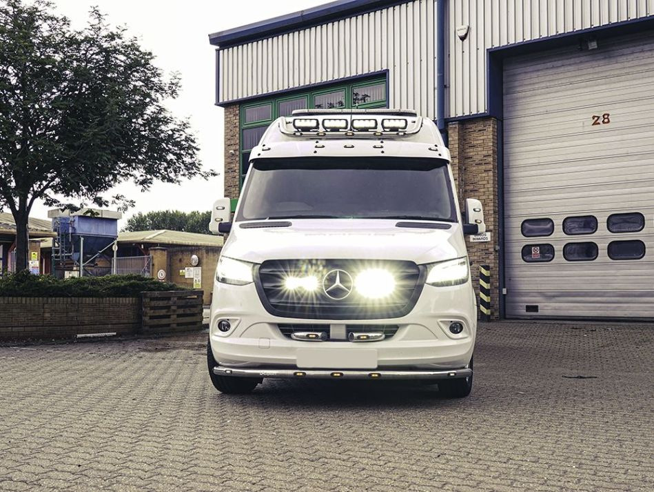 Caratteristiche del tuning Mercedes Sprinter: accessori utili