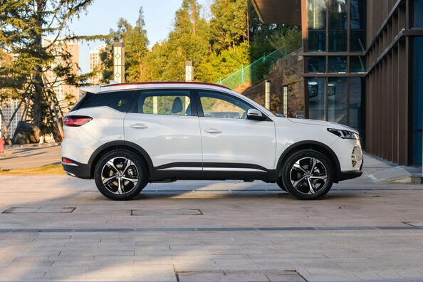 Chery Tiggo 7 PRO II generazione: crossover elegante e funzionale Foto 2