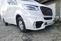 Mercedes Sprinter W907/W910 2018- Paraurti anteriore con griglia V2 (AMG) foto 4