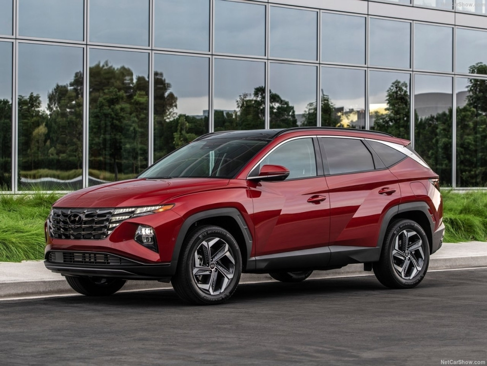 Hyundai Tucson 4a generazione: design audace, tecnologia avanzata e comfort