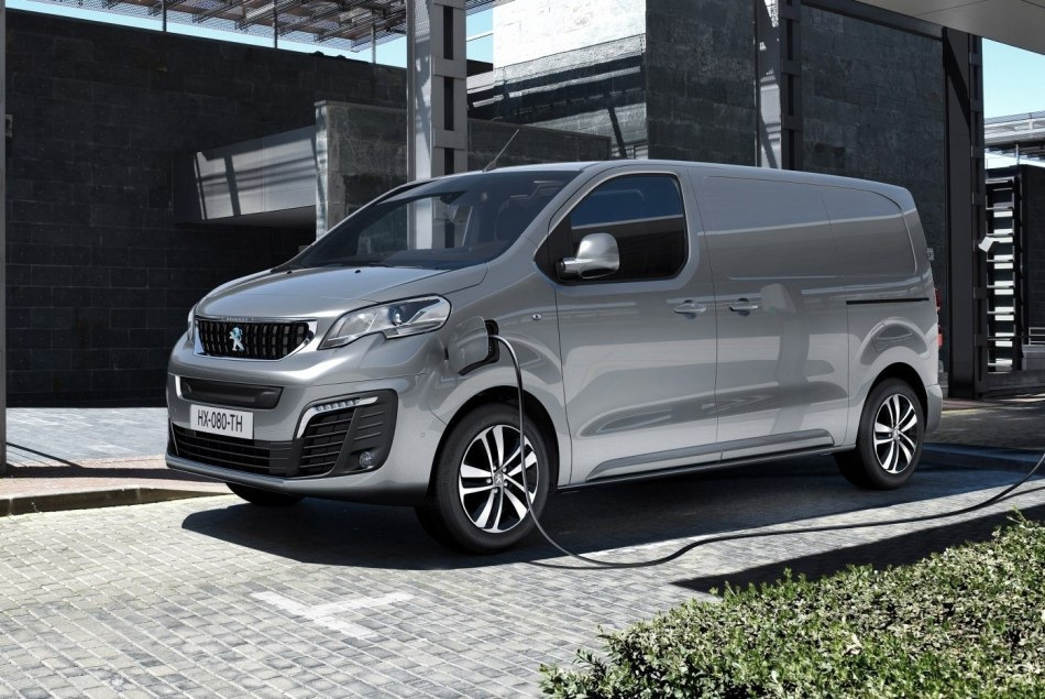 Peugeot e-Expert: recensione del furgone elettrico