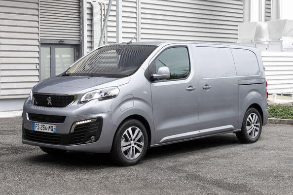 Peugeot e-Expert: recensione del furgone elettrico