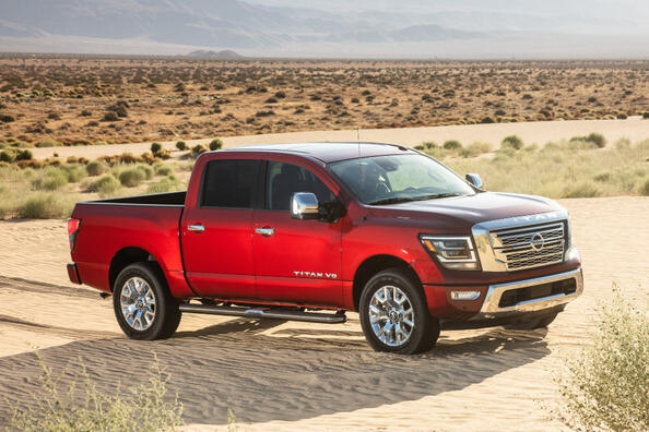 Nissan Titan di seconda generazione: una revisione del pick-up Foto 4