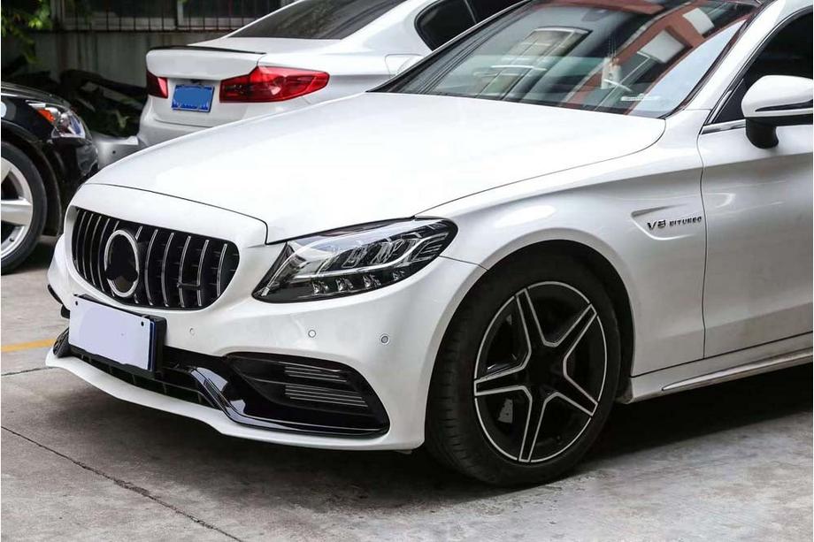 Mercedes C-class W205 2014-2021 Kit carrozzeria con diffusore (design AMG C63 2018-2021) Foto 1