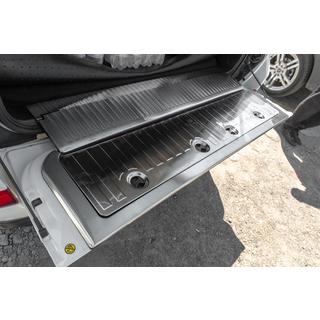 Set inserti bagagliaio in acciaio inox Toyota Land Cruiser 200 2007-2021 foto 1