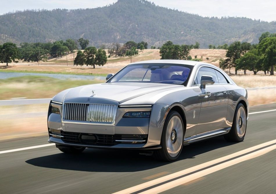 Rolls-Royce Spectre: recensione della coupé elettrica