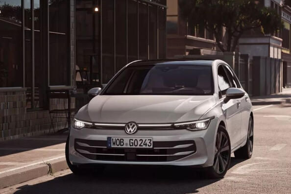 Volkswagen Golf 8a generazione: restyling nel 2024