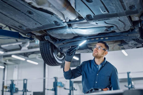 Consigli utili per la cura del fondo dell’auto Foto 1