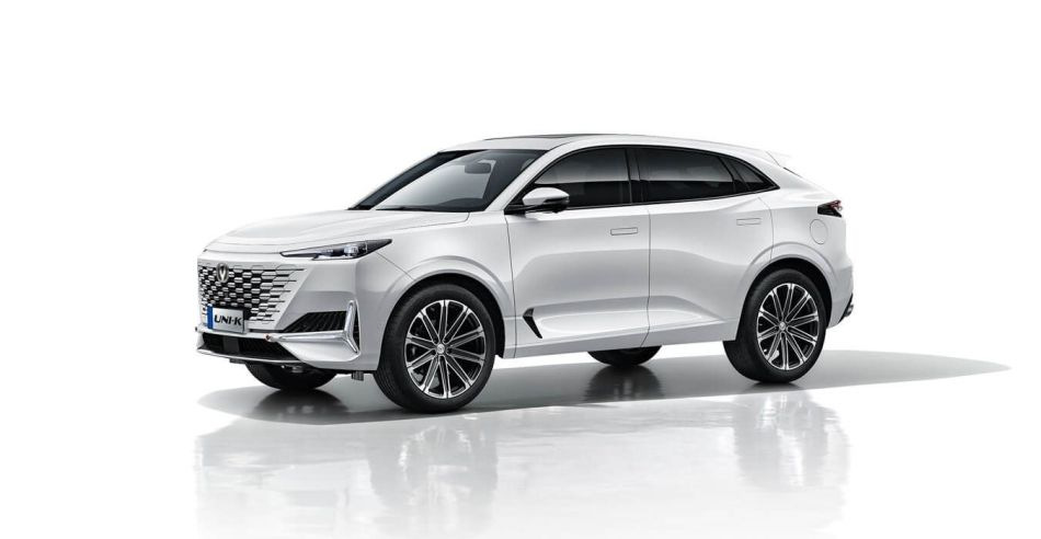 Changan UNI-K: un crossover elegante e potente dal Celeste Impero