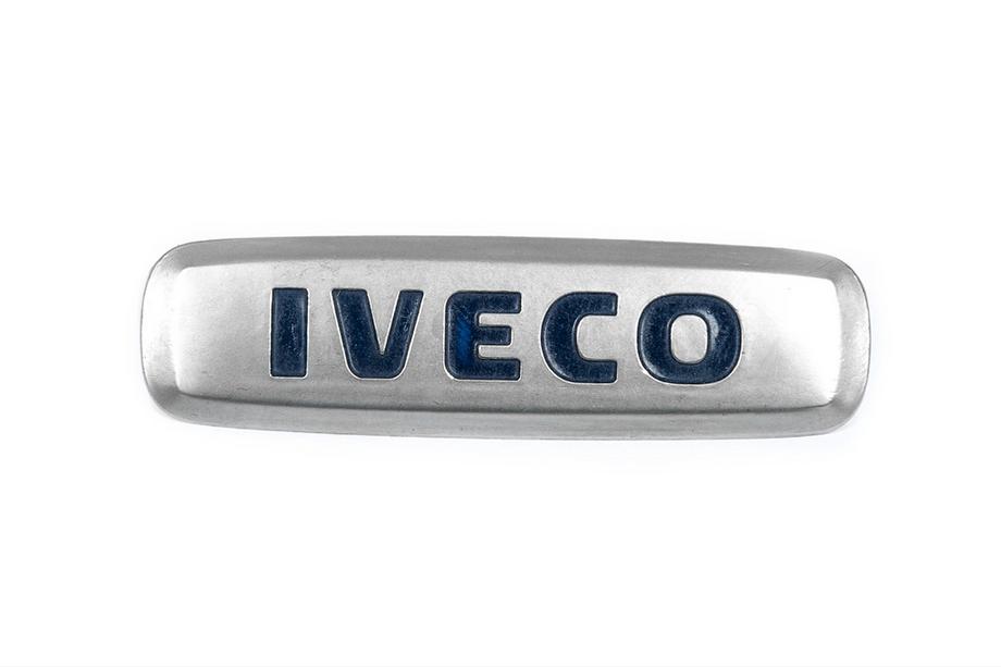 Iveco Badge in alluminio per tappetini auto (1 pz) Image