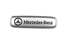 Mercedes-Benz Mercedes Badge in alluminio per tappetini (1 pz) foto 1