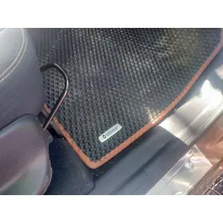 Badge in alluminio per tappetini auto (1 pz) foto 2