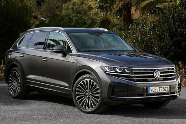 Volkswagen Touareg: il crossover aggiornato è diventato ancora più perfetto