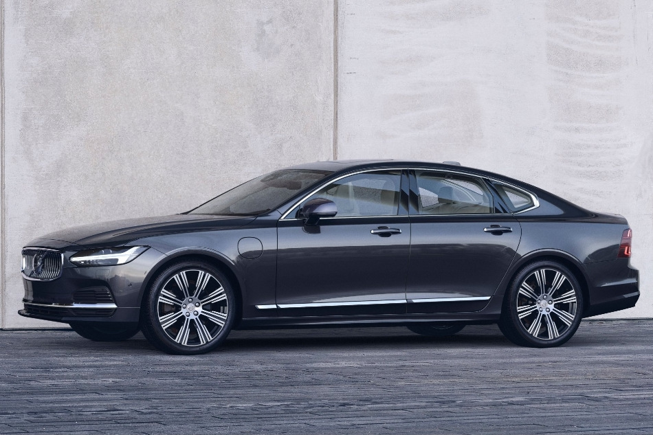 Revisione della berlina premium Volvo S90 aggiornata