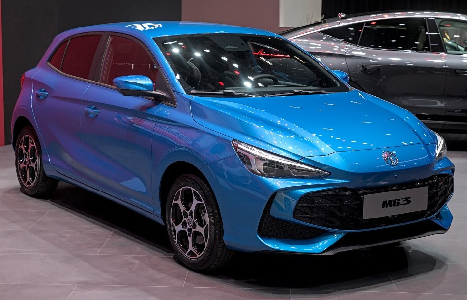 MG 3 2024: recensione di un’elegante berlina urbana