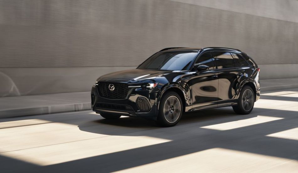 Recensione Mazda CX-70: qualità premium e interni impeccabili