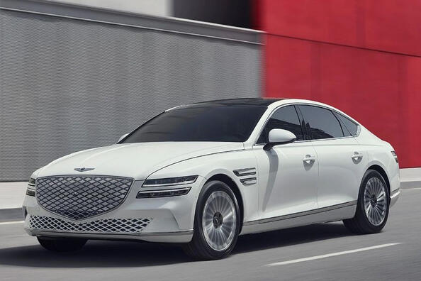 Recensione della berlina elettrificata Genesis G80: lusso elettrificato Foto 1
