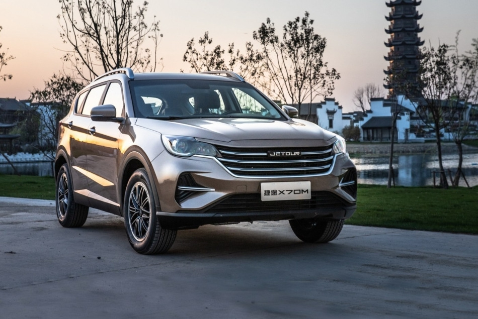 Recensione del crossover familiare di medie dimensioni Jetour X70M