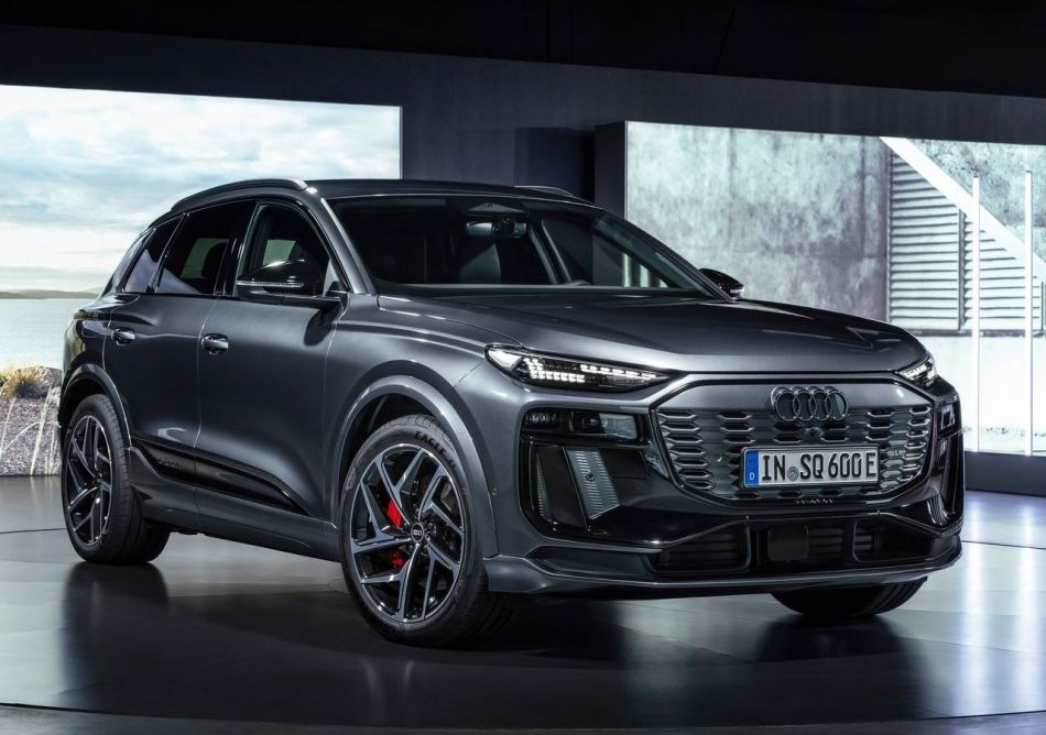 Recensione del nuovo crossover elettrico Audi SQ6 e-tron 2024
