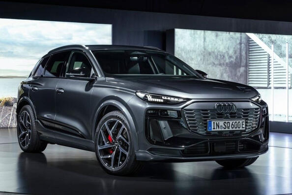 Recensione del nuovo crossover elettrico Audi SQ6 e-tron 2024