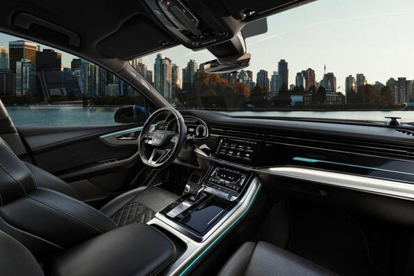 Recensione Audi Q7 2024: crossover high-tech aggiornato Foto 5