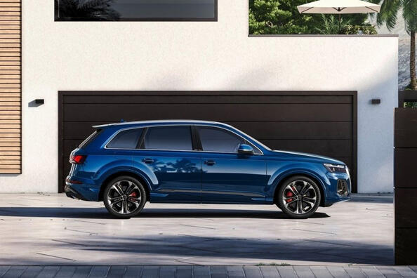 Recensione Audi Q7 2024: crossover high-tech aggiornato Foto 3
