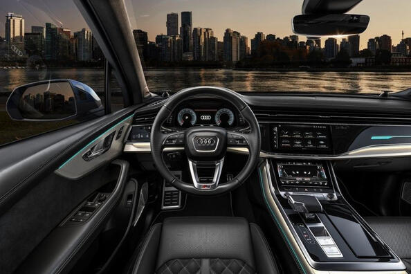 Recensione Audi Q7 2024: crossover high-tech aggiornato Foto 6