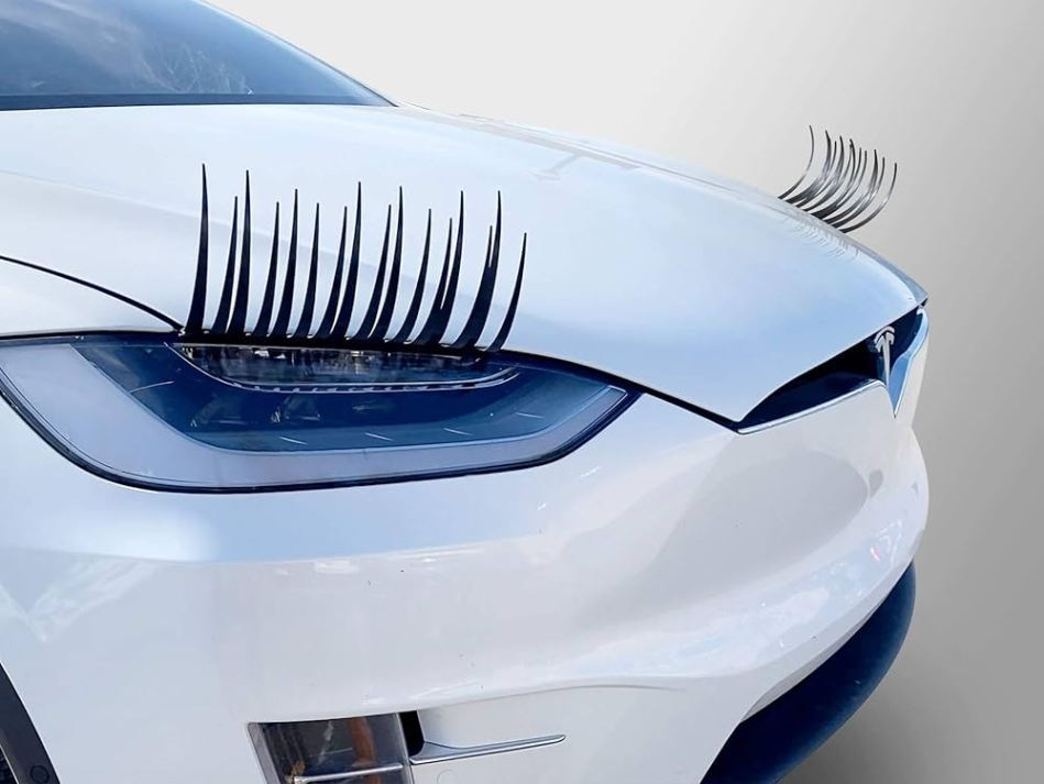 Ciglia sui fari delle auto: una tendenza di moda o una moda vana?