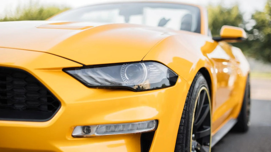 Come proteggere l’ottica dell’auto dai danni?