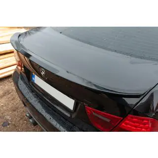 Spoiler stile M4 (per E90, primerizzato per verniciatura)