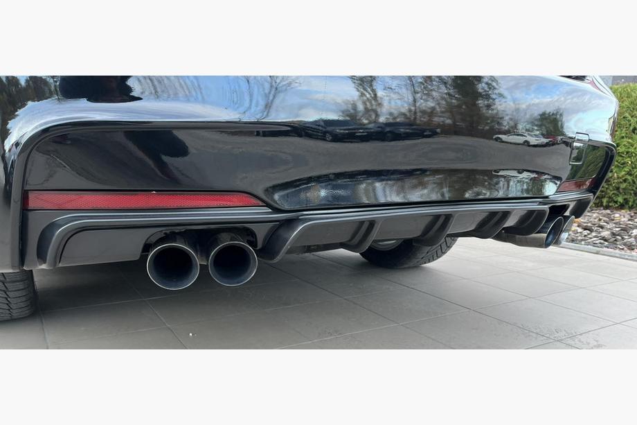 BMW 3 Series F30/F31 2012-2019 Diffusore Posteriore DPT V-3 (per M Performance, Nero Lucido) Image