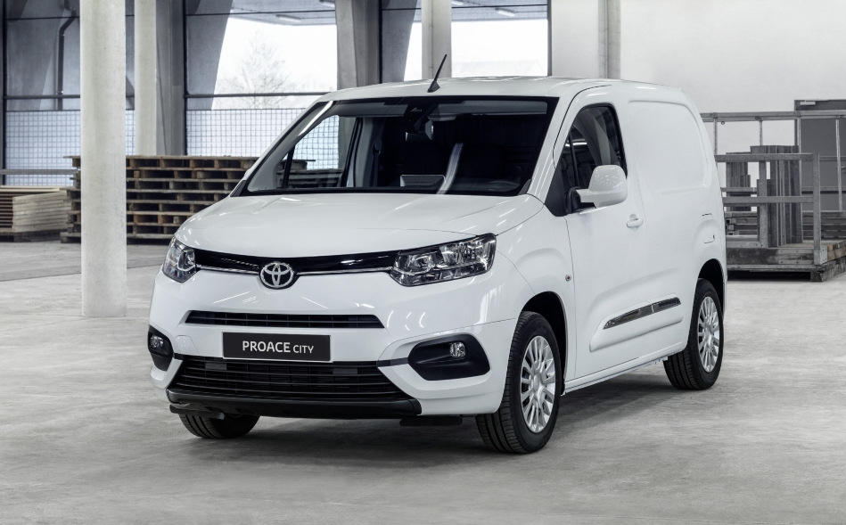 Recensione del furgone compatto Toyota Proace City Van