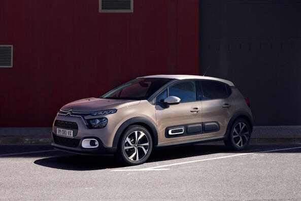 Revisione della berlina cittadina aggiornata Citroen C3