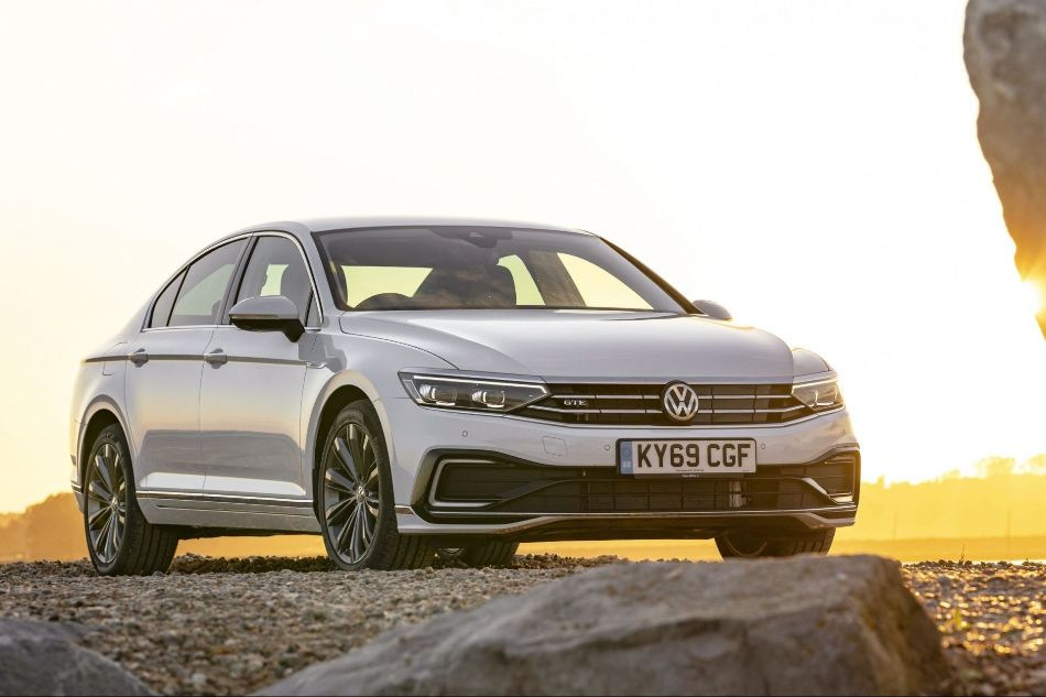 Volkswagen Passat GTE: recensione della berlina ibrida
