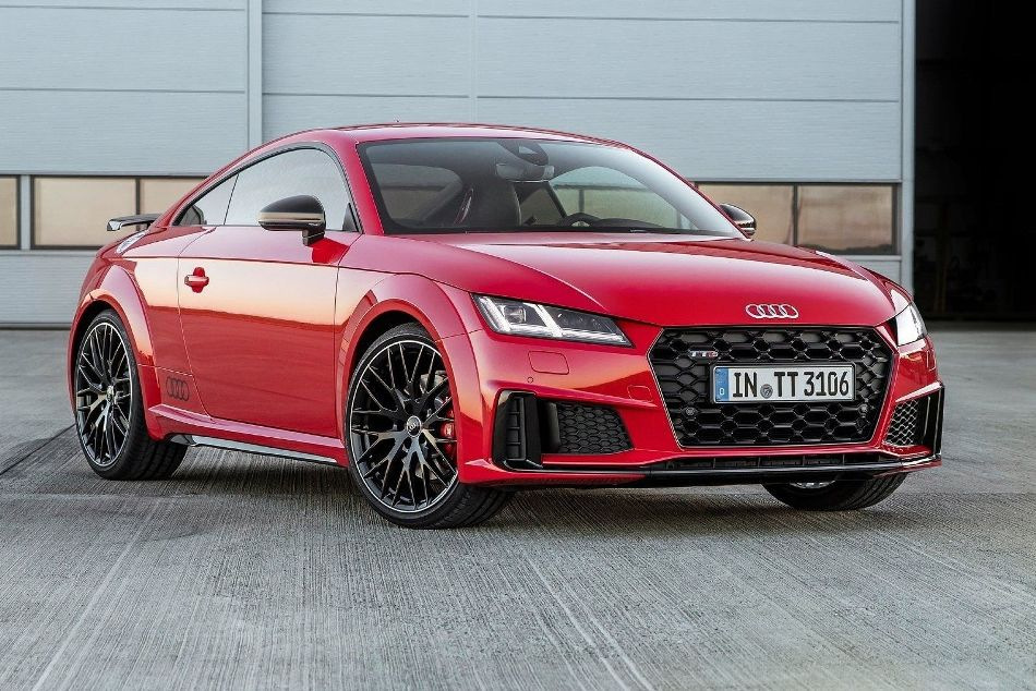 Audi TTS Coupé: carattere sportivo in un’elegante coupé