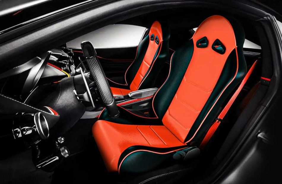 Sedili sportivi in auto: lusso o necessità?