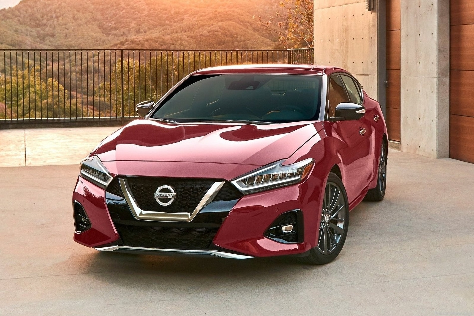 Una rivisitazione della comoda ed elegante berlina Nissan Maxima