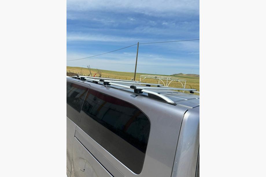 Barre portatutto trasversali con chiave Skyport (2 pz) (Solo per barre longitudinali Skyport) fino a 160 cm, Grigio Foto 17