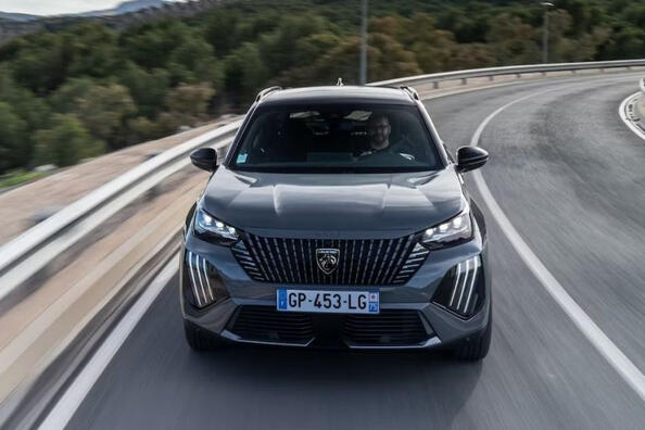 Restyling Peugeot 2008 seconda generazione 2023