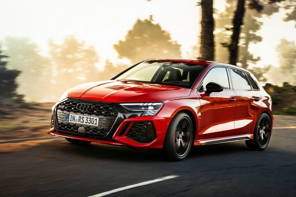 Recensione Audi RS 3 Sportback: una berlina potente e sportiva
