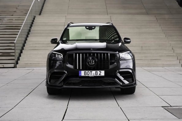 Recensione BRABUS 900 Super Black Mercedes-AMG GLS 63 4MATIC+ Foto 1