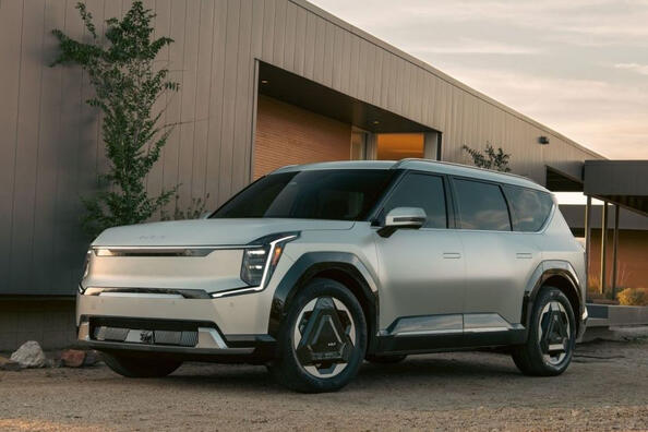 Recensione del nuovo crossover elettrico Kia EV9