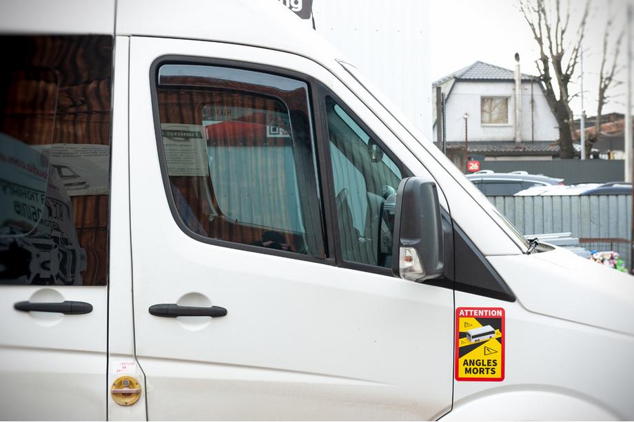 Volkswagen Crafter 2006-2016 Deflettori finestrini da inserto (fumé, 2 pz, Cagatay) Foto 10
