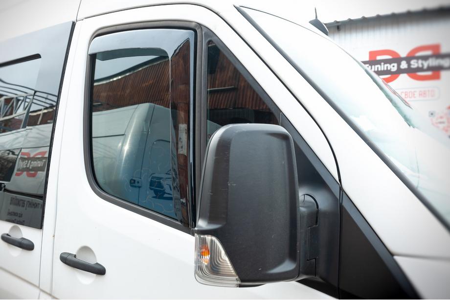 Volkswagen Crafter 2006-2016 Deflettori finestrini da inserto (fumé, 2 pz, Cagatay) Foto 4