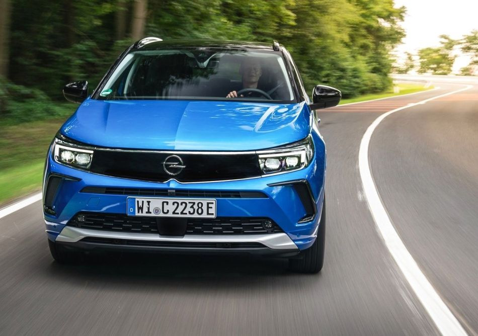 Opel Grandland: recensione del crossover aggiornato