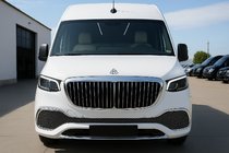 Mercedes Sprinter W907/W910 2018- Paraurti anteriore con griglia (Maybach) foto 3
